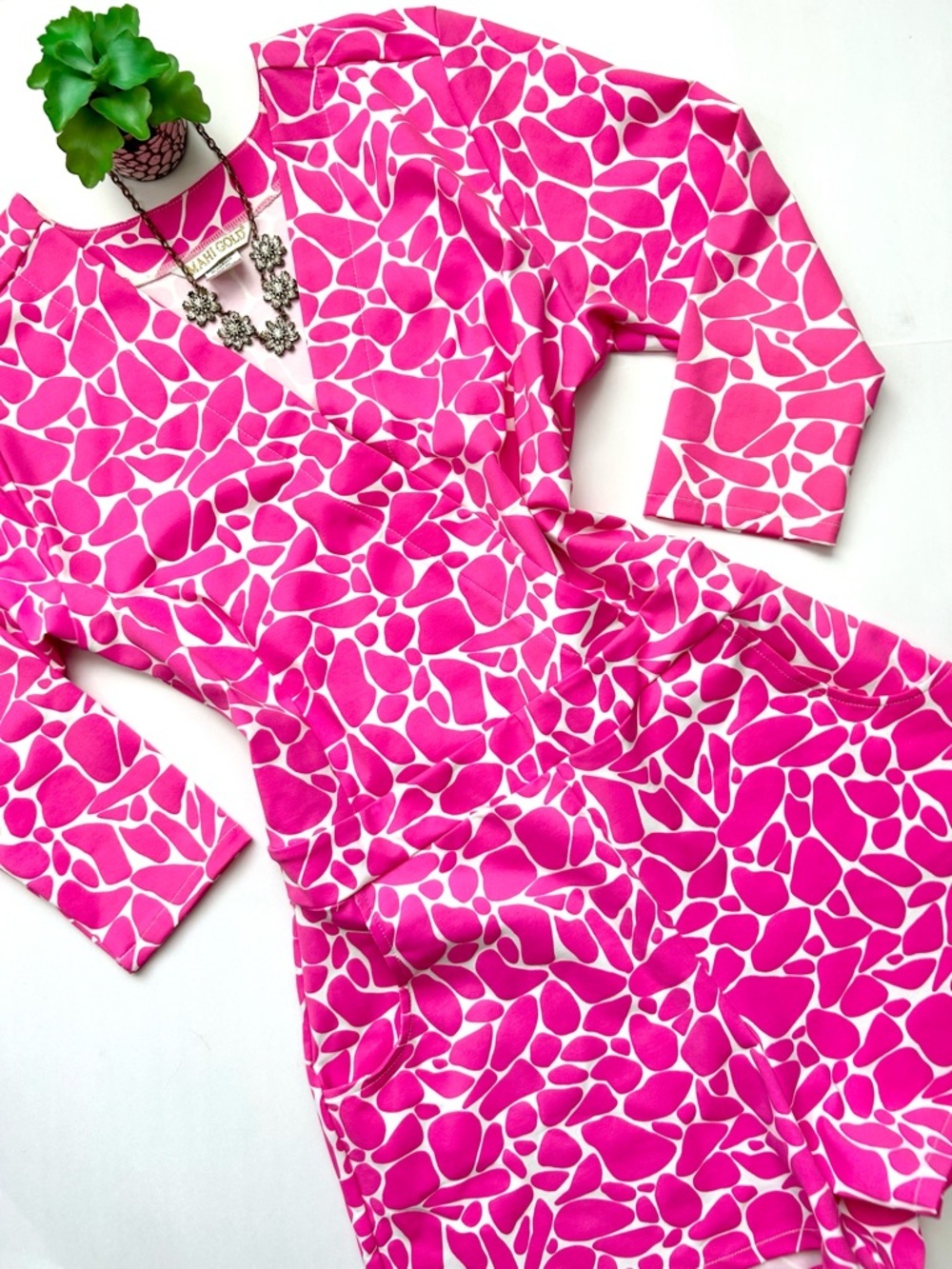 MAHI GOLD Pink & White Printed Wrap-Style Romper